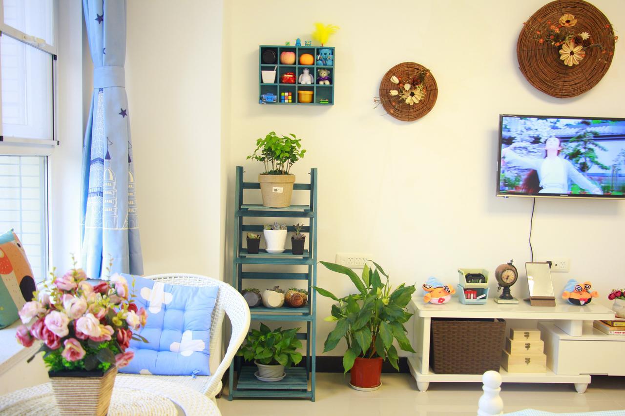 Line 2 Apartment Wuhan Extérieur photo