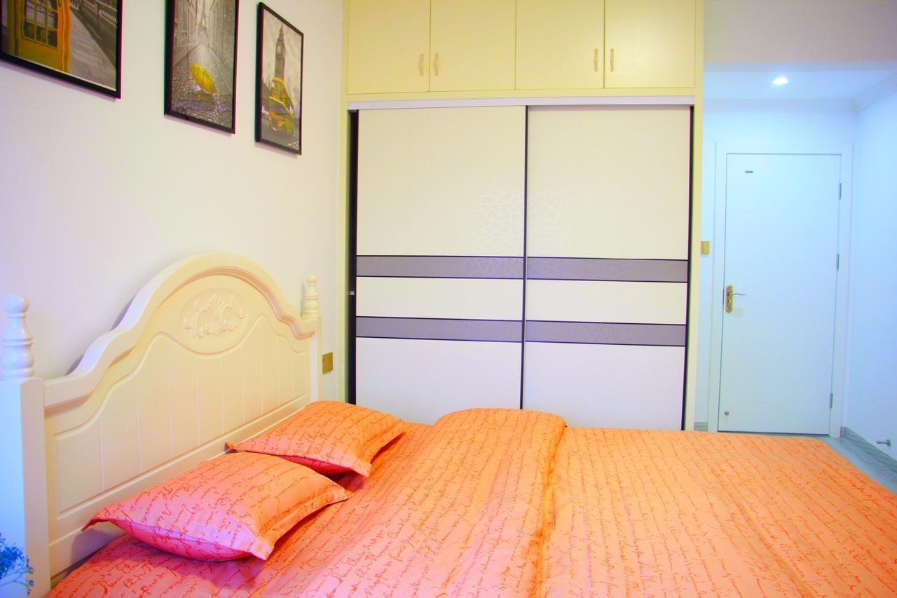 Line 2 Apartment Wuhan Extérieur photo